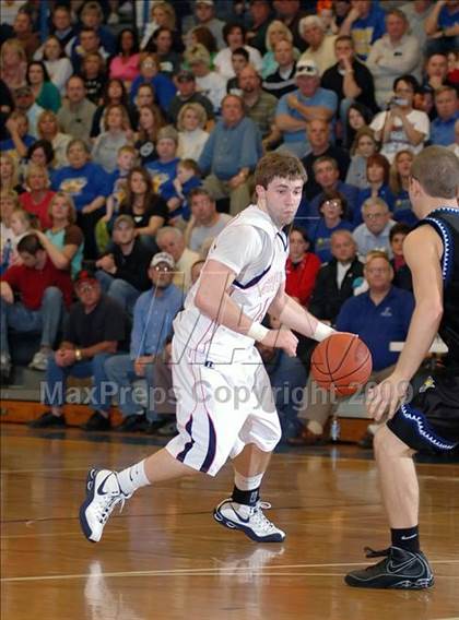 Thumbnail 1 in Grayson County vs Muhlenberg North (KHSAA 3rd Region Final) photogallery.