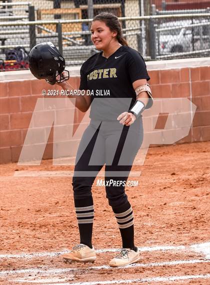 Thumbnail 1 in Foster vs. Austin photogallery.