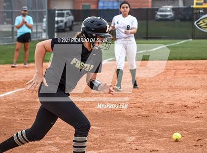 Thumbnail 1 in Foster vs. Austin photogallery.