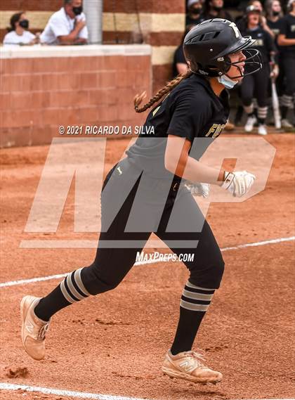 Thumbnail 1 in Foster vs. Austin photogallery.