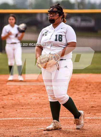 Thumbnail 3 in Foster vs. Austin photogallery.