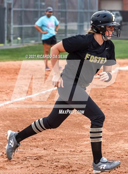 Thumbnail 3 in Foster vs. Austin photogallery.