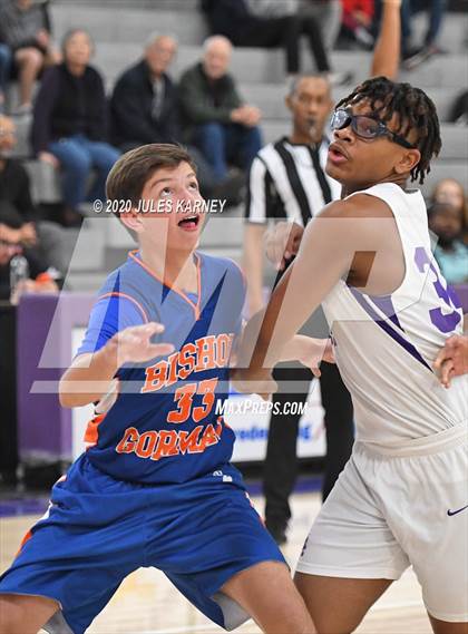 Thumbnail 3 in Bishop Gorman vs Durango photogallery.