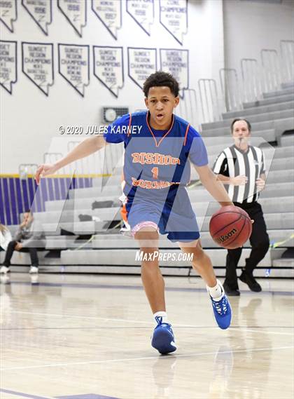 Thumbnail 2 in Bishop Gorman vs Durango photogallery.
