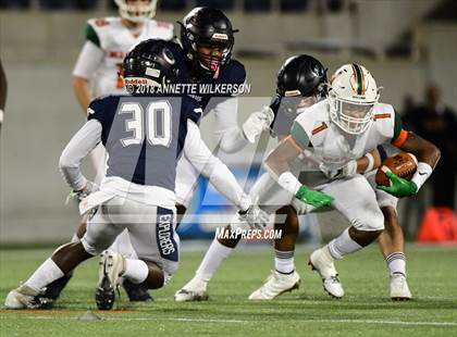 Thumbnail 1 in Mandarin vs. Columbus (FHSAA 8A State Championship) photogallery.