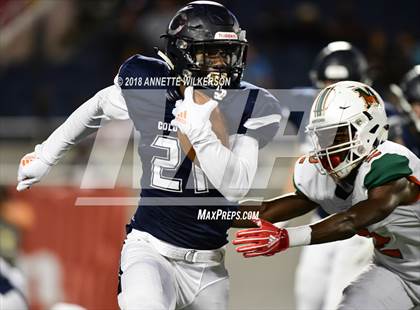 Thumbnail 3 in Mandarin vs. Columbus (FHSAA 8A State Championship) photogallery.