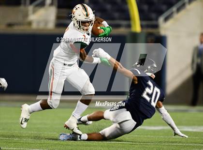 Thumbnail 1 in Mandarin vs. Columbus (FHSAA 8A State Championship) photogallery.