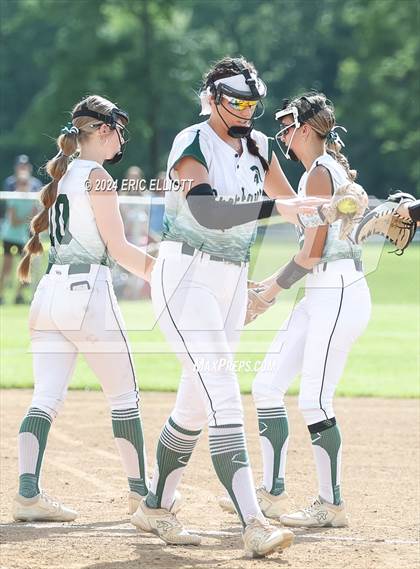 Thumbnail 1 in Laurel vs Cranberry Area (PIAA 2A 1st Rd) photogallery.