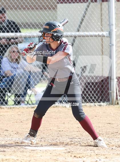 Thumbnail 1 in Laurel vs Cranberry Area (PIAA 2A 1st Rd) photogallery.