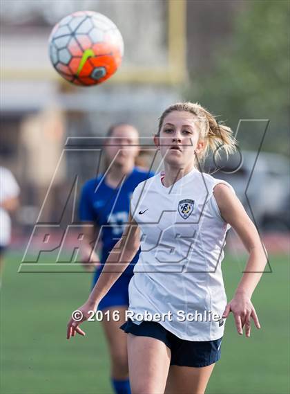 Thumbnail 1 in Del Campo @ Oak Ridge photogallery.