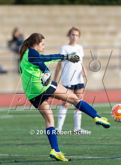 Thumbnail 3 in Del Campo @ Oak Ridge photogallery.
