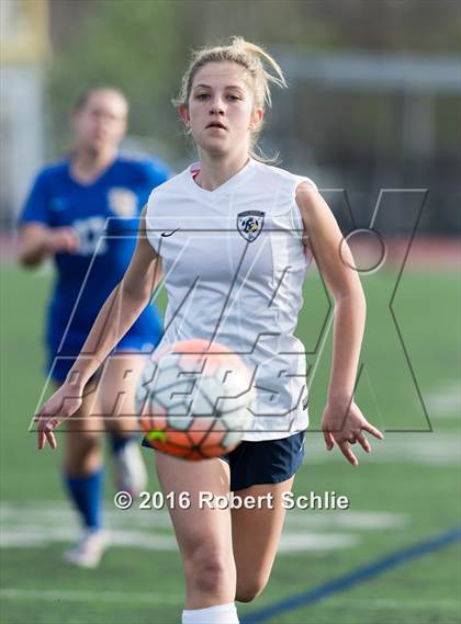 Thumbnail 3 in Del Campo @ Oak Ridge photogallery.