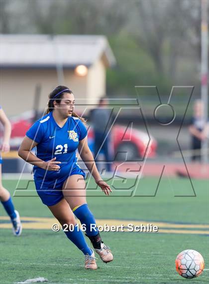 Thumbnail 2 in Del Campo @ Oak Ridge photogallery.