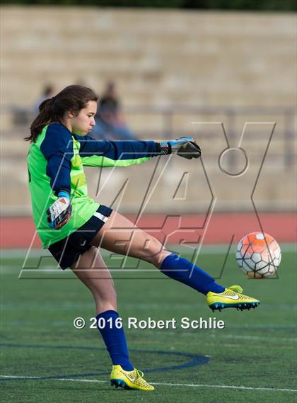 Thumbnail 3 in Del Campo @ Oak Ridge photogallery.