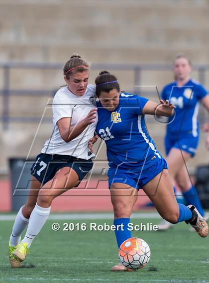 Thumbnail 1 in Del Campo @ Oak Ridge photogallery.