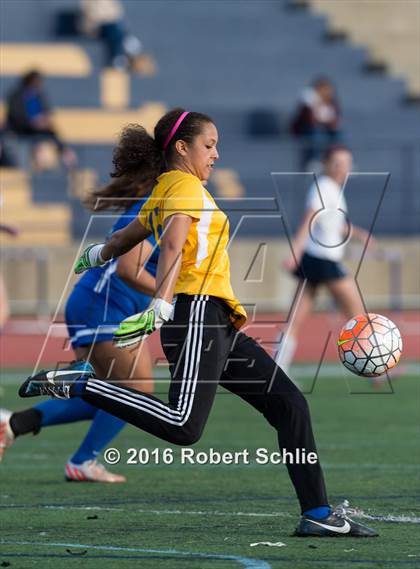 Thumbnail 1 in Del Campo @ Oak Ridge photogallery.