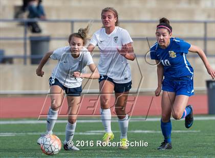 Thumbnail 3 in Del Campo @ Oak Ridge photogallery.
