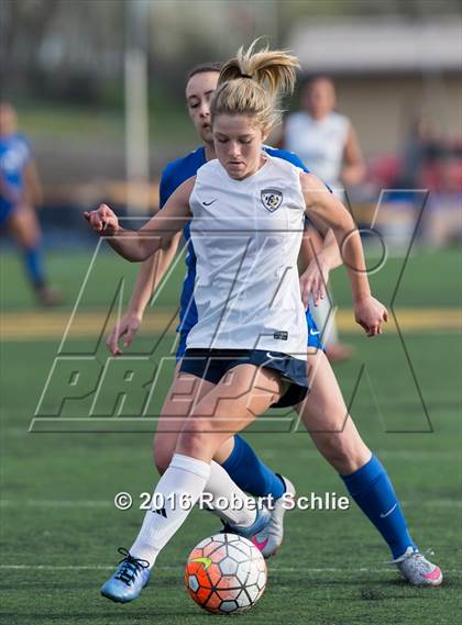 Thumbnail 1 in Del Campo @ Oak Ridge photogallery.