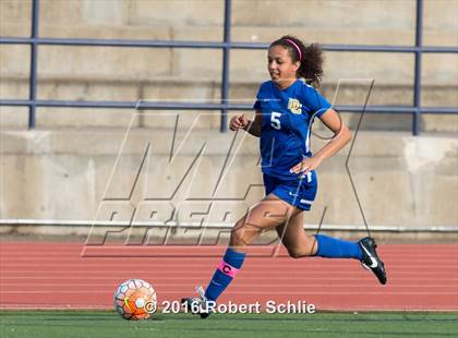 Thumbnail 3 in Del Campo @ Oak Ridge photogallery.