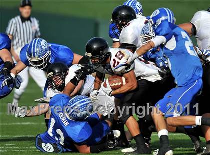 Thumbnail 1 in Tustin vs. La Habra (CIF SS Southwest Division Final) photogallery.