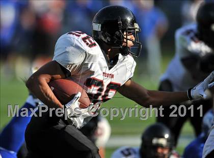 Thumbnail 3 in Tustin vs. La Habra (CIF SS Southwest Division Final) photogallery.