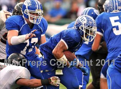 Thumbnail 2 in Tustin vs. La Habra (CIF SS Southwest Division Final) photogallery.
