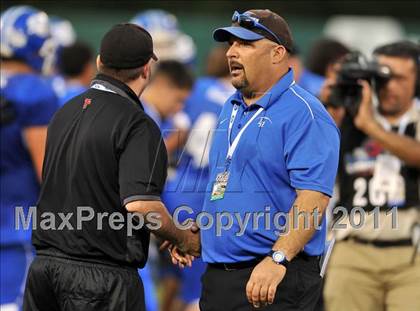 Thumbnail 1 in Tustin vs. La Habra (CIF SS Southwest Division Final) photogallery.