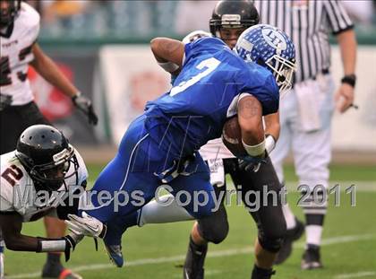Thumbnail 3 in Tustin vs. La Habra (CIF SS Southwest Division Final) photogallery.