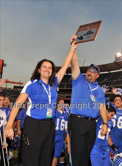 Thumbnail 3 in Tustin vs. La Habra (CIF SS Southwest Division Final) photogallery.