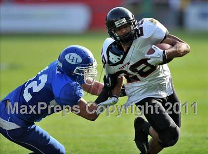 Thumbnail 3 in Tustin vs. La Habra (CIF SS Southwest Division Final) photogallery.