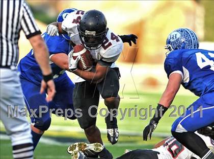 Thumbnail 3 in Tustin vs. La Habra (CIF SS Southwest Division Final) photogallery.