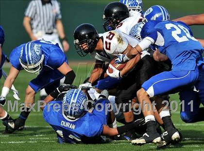 Thumbnail 2 in Tustin vs. La Habra (CIF SS Southwest Division Final) photogallery.