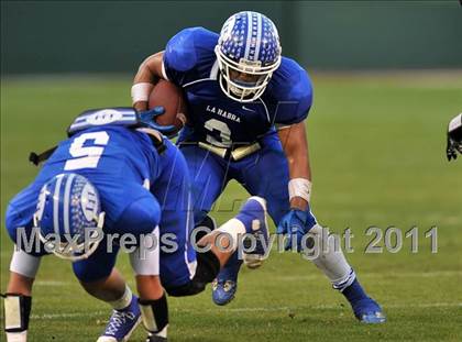 Thumbnail 2 in Tustin vs. La Habra (CIF SS Southwest Division Final) photogallery.