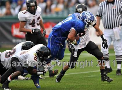 Thumbnail 2 in Tustin vs. La Habra (CIF SS Southwest Division Final) photogallery.