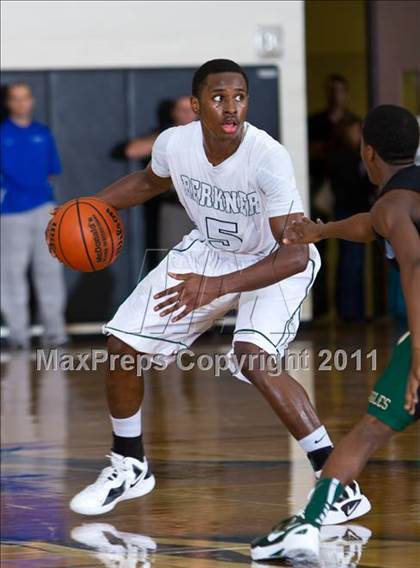 Thumbnail 3 in DeSoto vs Berkner (McDonald's Texas Invitational) photogallery.