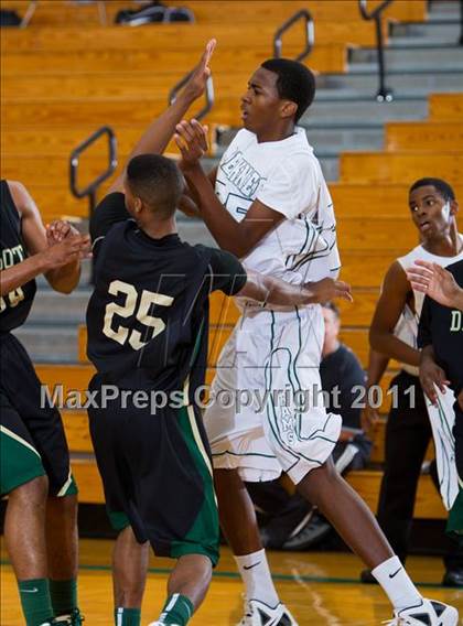 Thumbnail 1 in DeSoto vs Berkner (McDonald's Texas Invitational) photogallery.