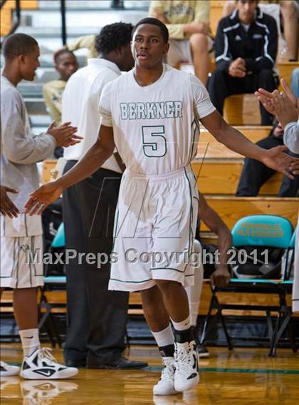 Thumbnail 1 in DeSoto vs Berkner (McDonald's Texas Invitational) photogallery.