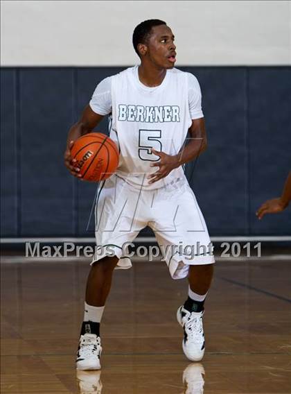 Thumbnail 3 in DeSoto vs Berkner (McDonald's Texas Invitational) photogallery.