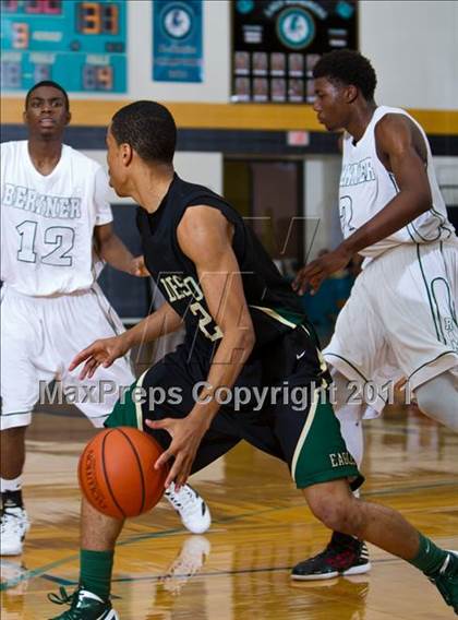 Thumbnail 1 in DeSoto vs Berkner (McDonald's Texas Invitational) photogallery.