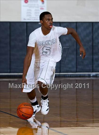 Thumbnail 2 in DeSoto vs Berkner (McDonald's Texas Invitational) photogallery.