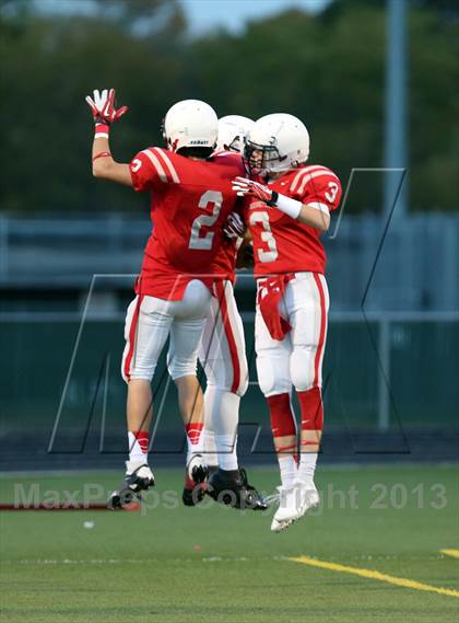 Thumbnail 3 in Boyd vs McKinney photogallery.