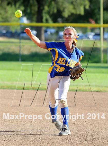 Thumbnail 3 in Benicia vs Del Campo (CIF SJS D2 Final - Game 1) photogallery.