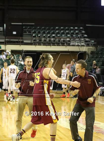 Thumbnail 3 in Shining Mountain vs. Holly (CHSAA 1A Semifinal) photogallery.