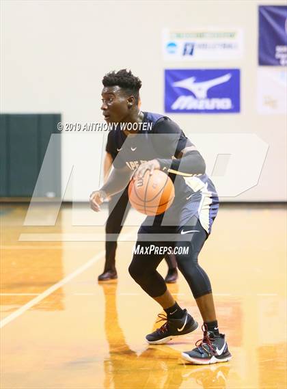 Thumbnail 2 in Trinity Christian vs. Cape Fear Academy (Hoops and Dreams Showcase) photogallery.