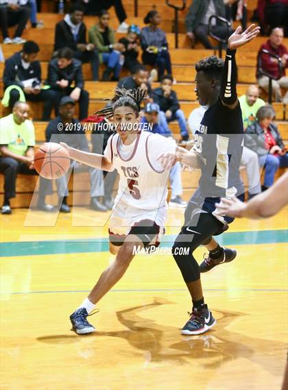 Thumbnail 2 in Trinity Christian vs. Cape Fear Academy (Hoops and Dreams Showcase) photogallery.