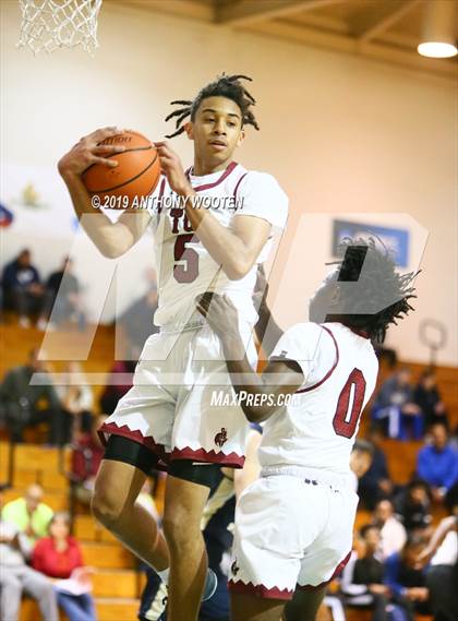 Thumbnail 3 in Trinity Christian vs. Cape Fear Academy (Hoops and Dreams Showcase) photogallery.