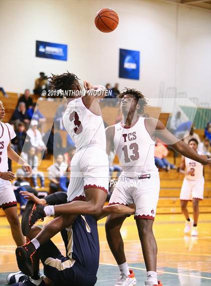 Thumbnail 2 in Trinity Christian vs. Cape Fear Academy (Hoops and Dreams Showcase) photogallery.