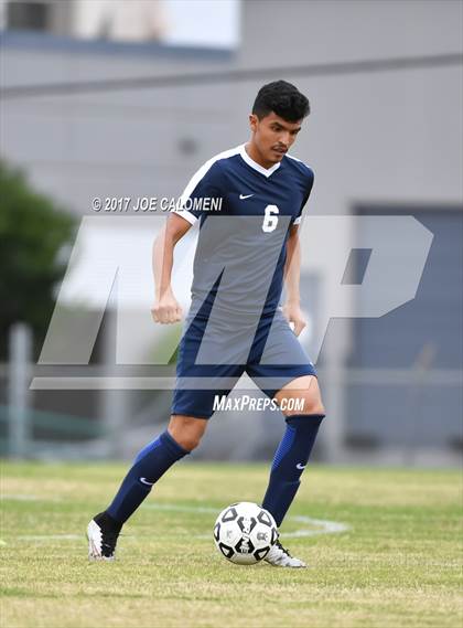 Thumbnail 2 in Hendrickson vs Lee [Robert E.] photogallery.