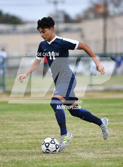 Thumbnail 3 in Hendrickson vs Lee [Robert E.] photogallery.