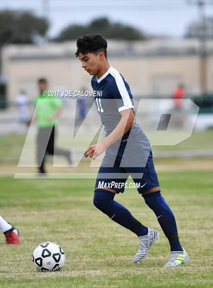 Thumbnail 2 in Hendrickson vs Lee [Robert E.] photogallery.